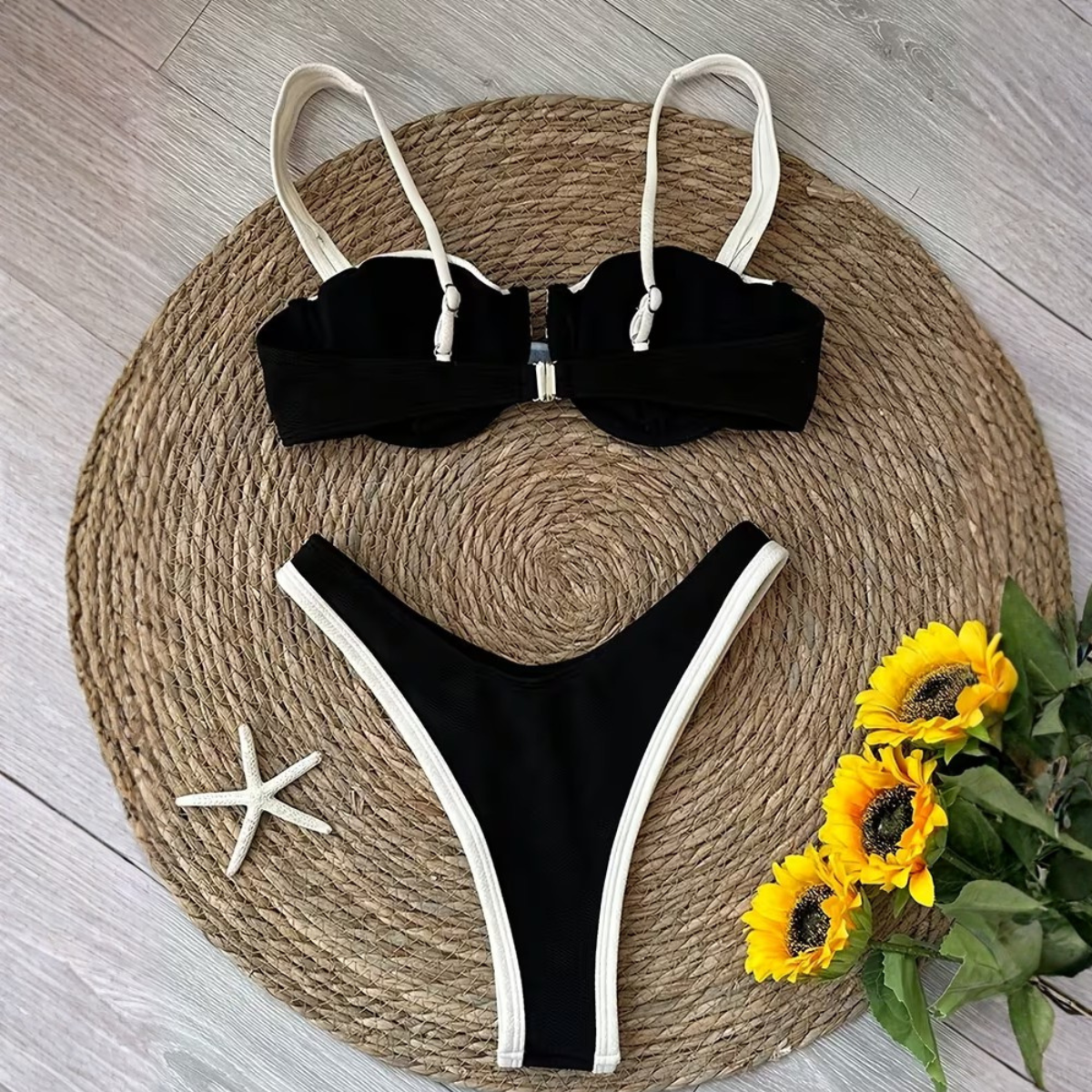 Noemi Contrast Bikini