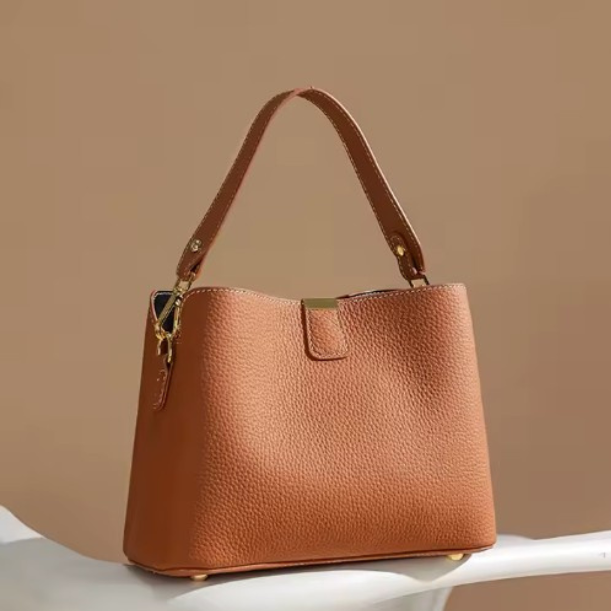 Isadora Pebbled Bucket